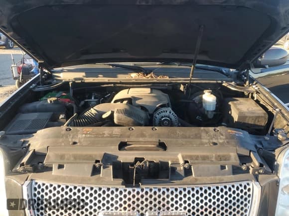 ✅ 2013 GMC Yukon XL Denali • VIN: 1GKS2MEF0DR236399 • Lot: 85902805. Listed on Copart with 134,000 mi. Free auction sales archive from the USA and detailed vehicle history report at DreamBid. Image 12.