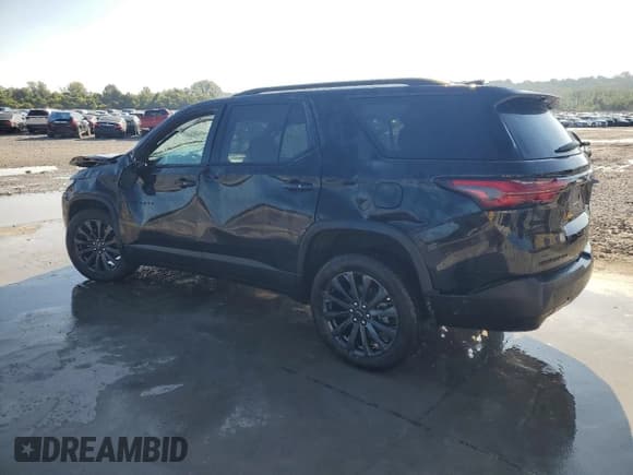 ✅ 2022 Chevrolet Traverse RS • VIN: 1GNEVJKW3NJ185037 • Lot: 81604735. Wystawiony na Copart z przebiegiem Nie podano. Bezpłatny archiwum sprzedaży aukcyjnych z USA i szczegółowy raport historii pojazdu na DreamBid. Zdjęcie 2.