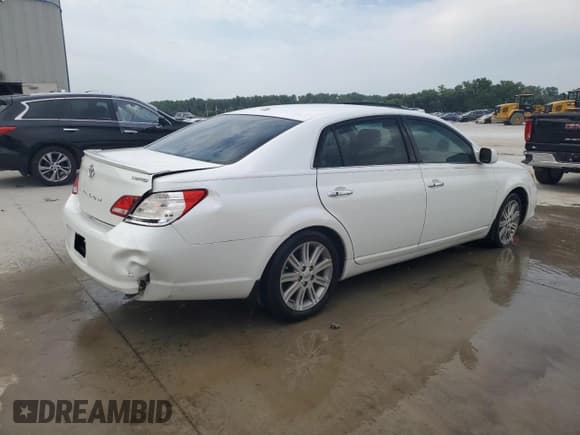 ✅ 2010 Toyota Avalon XLS • VIN: 4T1BK3DB2AU361705 • Lot: 67450315. Listed on Copart with 231,478 mi. Free auction sales archive from the USA and detailed vehicle history report at DreamBid. Image 3.