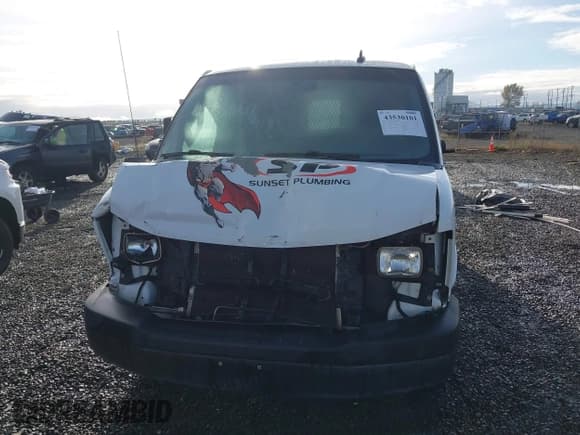 ✅ 2016 Chevrolet Express Cargo • VIN: 1GCWGAFF0G1135684 • Lot: 43530101. Listed on IAAI with 135,955 mi. Free auction sales archive from the USA and detailed vehicle history report at DreamBid. Image 13.