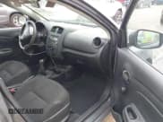 ✅ 2017 Nissan Versa S Plus • VIN: 3N1CN7AP1HL846416 • Lot: 42687534. Wystawiony na IAAI z przebiegiem 152 183 mil. Bezpłatny archiwum sprzedaży aukcyjnych z USA i szczegółowy raport historii pojazdu na DreamBid. Zdjęcie 5.