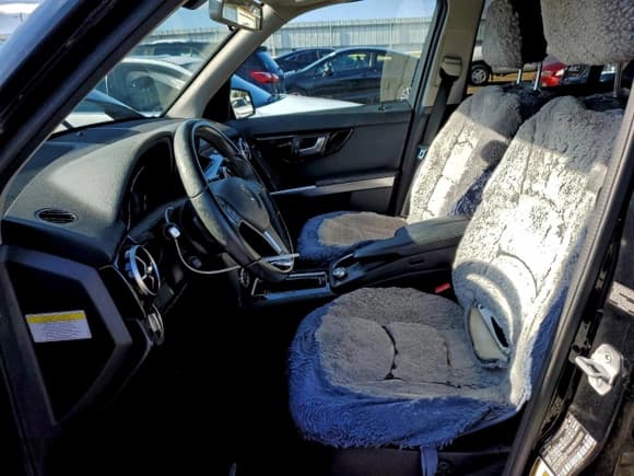 ✅ 2014 Mercedes-Benz GLK 350 • VIN: WDCGG5HB6EG207546 • Lot: 94451405. Listed on Copart with 291,949 mi. Free auction sales archive from the USA and detailed vehicle history report at DreamBid. Image 7.