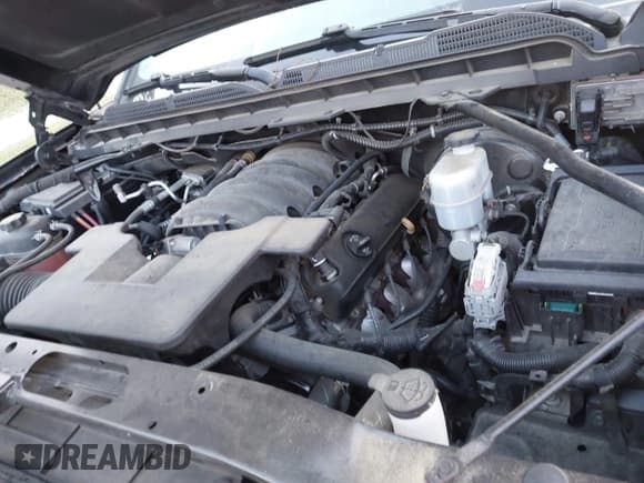 ✅ 2018 Chevrolet Silverado 1500 LTZ • VIN: 3GCUKSEC3JG548940 • Lot: 42651604. Wystawiony na IAAI z przebiegiem 163 602 mil. Bezpłatny archiwum sprzedaży aukcyjnych z USA i szczegółowy raport historii pojazdu na DreamBid. Zdjęcie 10.