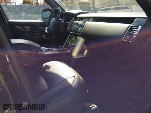 ✅ 2019 Land Rover Range Rover HSE • VIN: SALGS2SV6KA567560 • Lot: 41728822. Listed on IAAI with 58,448 mi. Free auction sales archive from the USA and detailed vehicle history report at DreamBid. Image 5.