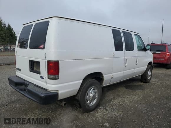 ✅ 2006 Ford Econoline Cargo • VIN: 1FTNE24L16DA33176 • Lot: 90931855. Wystawiony na Copart z przebiegiem 170 989 mil. Bezpłatny archiwum sprzedaży aukcyjnych z USA i szczegółowy raport historii pojazdu na DreamBid. Zdjęcie 3.