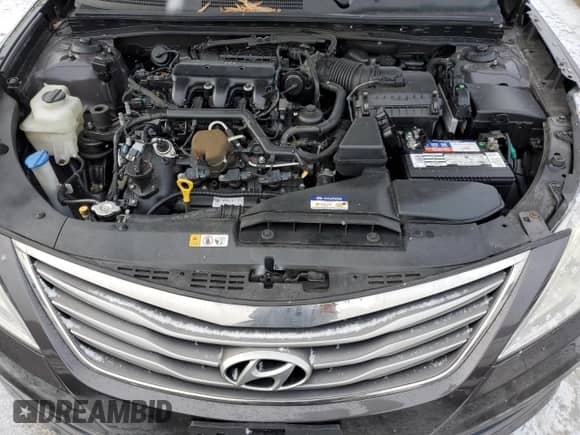 2016 Hyundai Azera с VIN KMHFG4JGXGA505987, выставлен на аукционе Copart как лот 87598765 с пробегом 93 603 миль миль и Списание • Salvage title. История ставок и продаж доступна на DreamBid. Изображение 11.