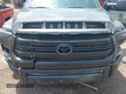 ✅ 2017 Toyota Tundra SR5 • VIN: 5TFEW5F1XHX224073 • Лот: 42301020. Опубликован ранее на IAAI с пробегом 141 699 миль. Бесплатный доступ к архиву аукционных продаж из США и подробный отчёт об истории автомобиля на DreamBid. Изображение 6.