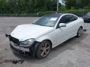 ✅ 2014 Mercedes-Benz C 250 • VIN: WDDGJ4HB1EG291119 • Лот: 42868508. Опубликован ранее на IAAI с пробегом 103 120 миль. Бесплатный доступ к архиву аукционных продаж из США и подробный отчёт об истории автомобиля на DreamBid. Изображение 2.