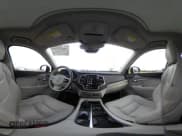 ✅ 2023 Volvo XC90 • VIN: YV4H60CW2P1922272 • Lot: 43632315. Wystawiony na IAAI z przebiegiem 32 821 mil. Bezpłatny archiwum sprzedaży aukcyjnych z USA i szczegółowy raport historii pojazdu na DreamBid. Zdjęcie 18.