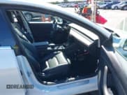 ✅ 2020 Tesla Model 3 Performance • VIN: 5YJ3E1EC2LF627456 • Lot: 42853589. Wystawiony na IAAI z przebiegiem 29 962 mil. Bezpłatny archiwum sprzedaży aukcyjnych z USA i szczegółowy raport historii pojazdu na DreamBid. Zdjęcie 5.