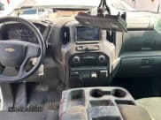 ✅ 2022 Chevrolet Silverado 2500HD Work Truck • VIN: 1GC4YLE77NF188182 • Лот: 67854195. Опубликован ранее на Copart с пробегом 60 514 миль. Бесплатный доступ к архиву аукционных продаж из США и подробный отчёт об истории автомобиля на DreamBid. Изображение 9.