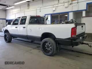 2005 Dodge 3500 SLT z VIN 3D7LS38CX5G787586, wystawiony jako Copart lot #54554365 z przebiegiem 205 421 mil mil oraz Szkoda całkowita • Salvage title. Historia ofert i sprzedaży dostępna na DreamBid. Obrazek 2.