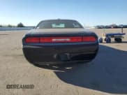 ✅ 2009 Dodge Challenger SE • VIN: 2B3LJ44V69H559165 • Lot: 75108994. Wystawiony na Copart z przebiegiem 131 660 mil. Bezpłatny archiwum sprzedaży aukcyjnych z USA i szczegółowy raport historii pojazdu na DreamBid. Zdjęcie 6.