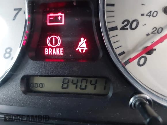 ✅ 2001 Mazda MX-5 Miata • VIN: JM1NB353610206770 • Lot: 43764003. Listed on IAAI with 84,041 mi. Free auction sales archive from the USA and detailed vehicle history report at DreamBid. Image 15.