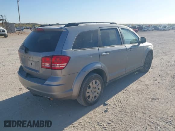 ✅ 2018 Dodge Durango SXT • VIN: 1C4RDHAG6JC277970 • Lot: 43686708. Wystawiony na IAAI z przebiegiem 86 569 mil. Bezpłatny archiwum sprzedaży aukcyjnych z USA i szczegółowy raport historii pojazdu na DreamBid. Zdjęcie 4.