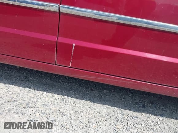 ✅ 2010 Chrysler Town & Country Limited • VIN: 2A4RR7DX2AR358067 • Lot: 42065257. Wystawiony na IAAI z przebiegiem 188 290 mil. Bezpłatny archiwum sprzedaży aukcyjnych z USA i szczegółowy raport historii pojazdu na DreamBid. Zdjęcie 14.