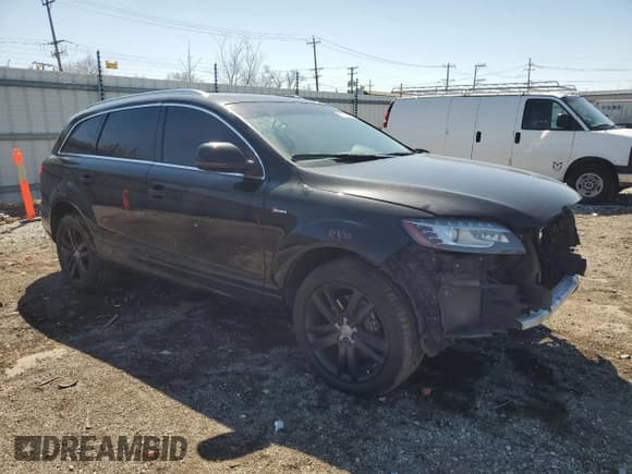 ✅ 2015 Audi Q7 S line Prestige • VIN: WA1DGAFE6FD008783 • Лот: 51765715. Опубликован ранее на Copart с пробегом 72 999 миль. Бесплатный доступ к архиву аукционных продаж из США и подробный отчёт об истории автомобиля на DreamBid. Изображение 4.