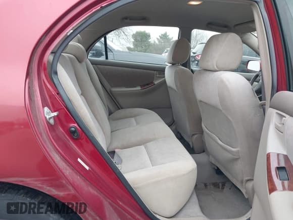 ✅ 2005 Toyota Corolla S • VIN: 1NXBR30E85Z352749 • Lot: 43806634. Listed on IAAI with 210,809 mi. Free auction sales archive from the USA and detailed vehicle history report at DreamBid. Image 8.