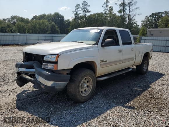 ✅ 2006 Chevrolet Silverado 2500HD LT3 • VIN: 1GCHK23D86F190448 • Lot: 81541615. Listed on Copart with 492,951 mi. Free auction sales archive from the USA and detailed vehicle history report at DreamBid. Image 1.