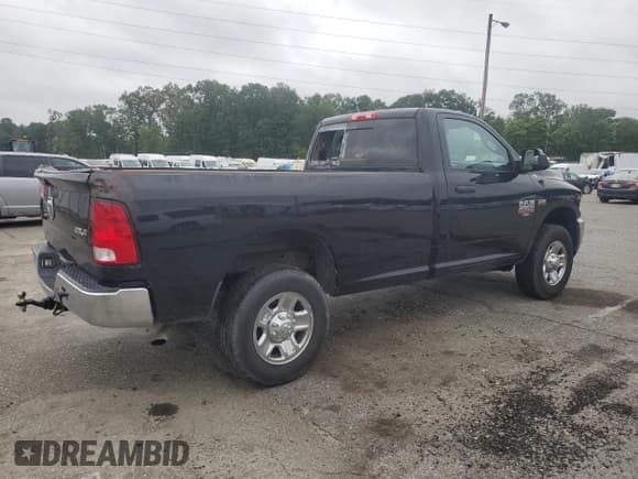 ✅ 2015 Ram 3500 • VIN: 3C63R3AT7FG572918 • Lot: 69557055. Wystawiony na Copart z przebiegiem 176 604 mil. Bezpłatny archiwum sprzedaży aukcyjnych z USA i szczegółowy raport historii pojazdu na DreamBid. Zdjęcie 3.