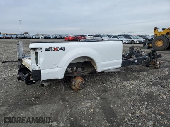 ✅ 2017 Ford F-350 Lariat • VIN: 1FT8X3B60HED58120 • Lot: 45524485. Wystawiony na Copart z przebiegiem Nie podano. Bezpłatny archiwum sprzedaży aukcyjnych z USA i szczegółowy raport historii pojazdu na DreamBid. Zdjęcie 3.