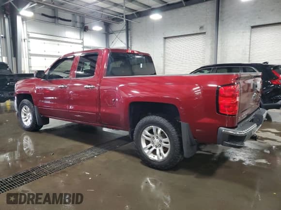 ✅ 2016 Chevrolet Silverado 1500 LT • VIN: 1GCVKREH4GZ245781 • Лот: 82093395. Опубликован ранее на Copart с пробегом 122 945 миль. Бесплатный доступ к архиву аукционных продаж из США и подробный отчёт об истории автомобиля на DreamBid. Изображение 2.
