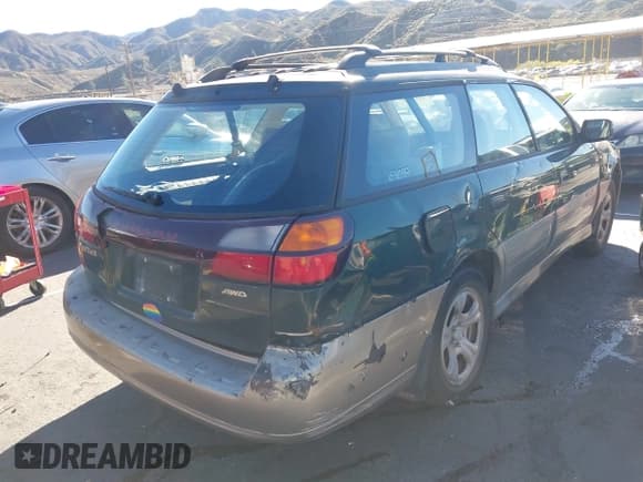 ✅ 2000 Subaru Legacy Outback • VIN: 4S3BH665XY7620588 • Lot: 43826861. Listed on IAAI with Not provided. Free auction sales archive from the USA and detailed vehicle history report at DreamBid. Image 4.