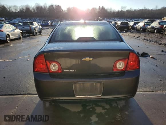 ✅ 2011 Chevrolet Malibu 1LT • VIN: 1G1ZC5E16BF209605 • Lot: 82021114. Listed on Copart with 119,980 mi. Free auction sales archive from the USA and detailed vehicle history report at DreamBid. Image 6.