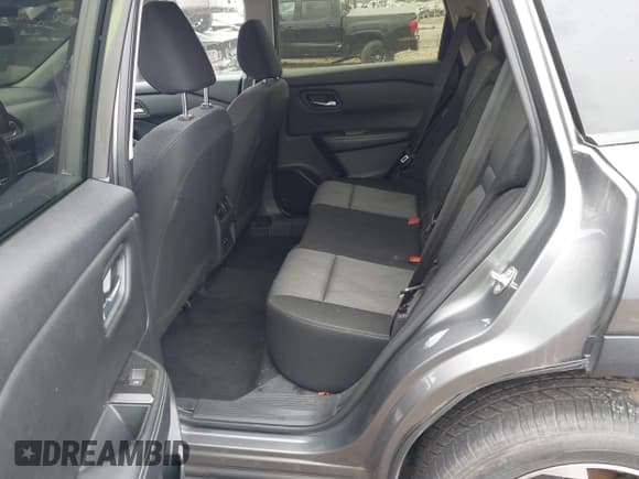 ✅ 2024 Nissan Rogue SV • VIN: JN8BT3BB8RW421169 • Lot: 43576058. Listed on IAAI with 45,480 mi. Free auction sales archive from the USA and detailed vehicle history report at DreamBid. Image 8.