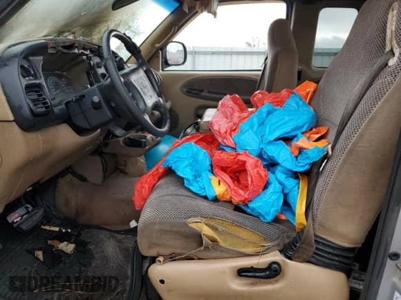 2001 Dodge 1500 с VIN 1B7HC13Z91J261987, выставлен на аукционе Copart как лот 81808844 с пробегом Не указан миль и Списание • Salvage title. История ставок и продаж доступна на DreamBid. Изображение 7.