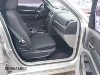 2008 Dodge Magnum SXT с VIN 2D4FV37V78H192963, выставлен на аукционе IAAI как лот 41420016 с пробегом 191 238 миль миль и . История ставок и продаж доступна на DreamBid. Изображение 5.