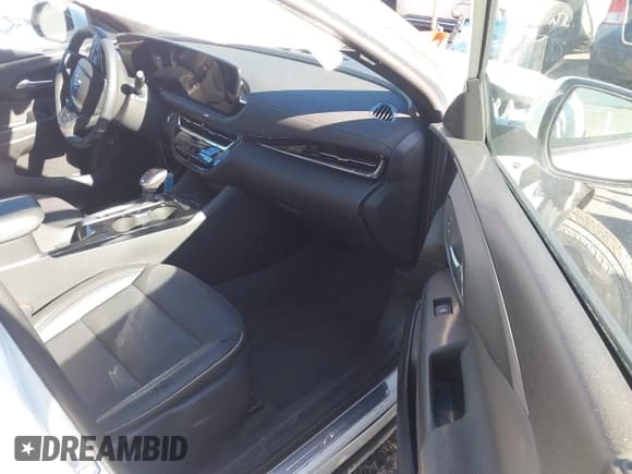 ✅ 2025 Buick Envista Avenir • VIN: KL47LCEP9SB089369 • Lot: 43176467. Listed on IAAI with 6,850 mi. Free auction sales archive from the USA and detailed vehicle history report at DreamBid. Image 5.