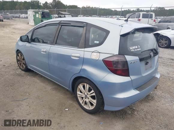 ✅ 2009 Honda Fit Sport • VIN: JHMGE88429S053630 • Lot: 43532949. Listed on IAAI with 197,977 mi. Free auction sales archive from the USA and detailed vehicle history report at DreamBid. Image 3.