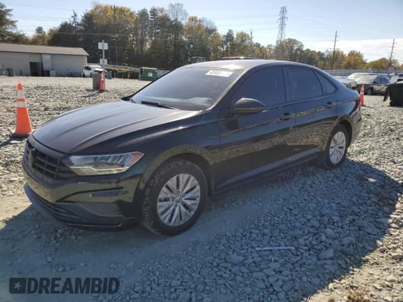 ✅ 2019 Volkswagen Jetta S • VIN: 3VWC57BU9KM214733 • Lot: 87426115. Listed on Copart with 162,419 mi. Free auction sales archive from the USA and detailed vehicle history report at DreamBid. Image 1.
