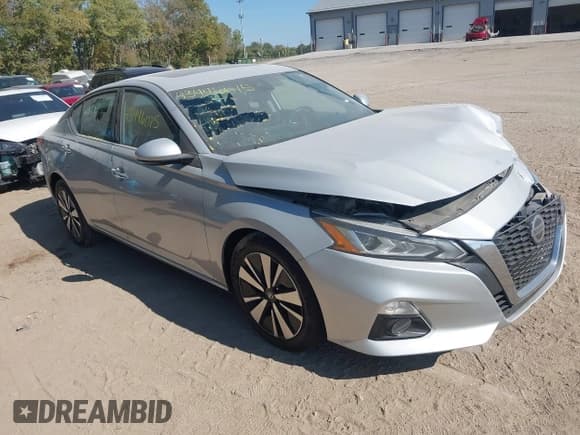 ✅ 2019 Nissan Altima SL • VIN: 1N4BL4EV7KC156572 • Лот: 43446075. Опубликован ранее на IAAI с пробегом 139 503 миль. Бесплатный доступ к архиву аукционных продаж из США и подробный отчёт об истории автомобиля на DreamBid. Изображение 1.