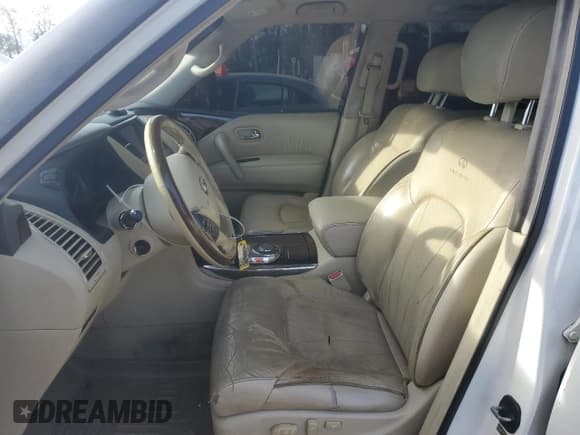 ✅ 2013 Infiniti QX56 • VIN: JN8AZ2NF8D9530063 • Lot: 90108805. Wystawiony na Copart z przebiegiem 294 994 mil. Bezpłatny archiwum sprzedaży aukcyjnych z USA i szczegółowy raport historii pojazdu na DreamBid. Zdjęcie 7.