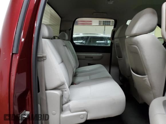 ✅ 2008 Chevrolet Silverado 1500 1LT • VIN: 3GCEC13J18G196156 • Lot: 70584354. Listed on Copart with 153,755 mi. Free auction sales archive from the USA and detailed vehicle history report at DreamBid. Image 10.