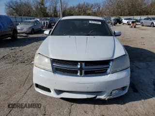 ✅ 2012 Dodge Avenger SXT • VIN: 1C3CDZCB4CN190044 • Лот: 82437264. Опубликован ранее на Copart с пробегом 155 034 миль. Бесплатный доступ к архиву аукционных продаж из США и подробный отчёт об истории автомобиля на DreamBid. Изображение 5.