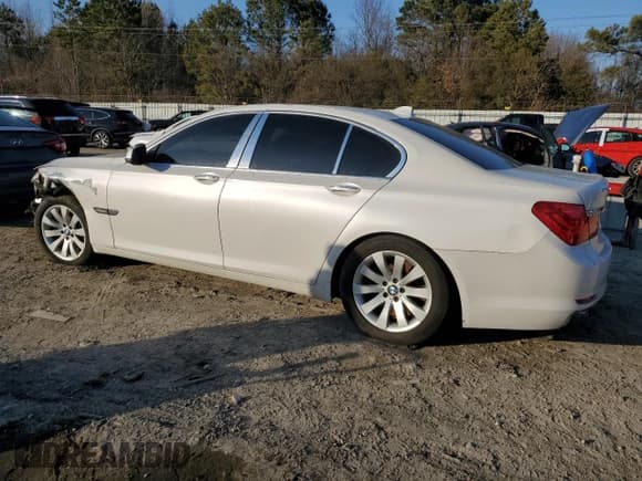 ✅ 2009 BMW 7 Series 750i • VIN: WBAKA83519CY35318 • Lot: 42594275. Listed on Copart with 189,874 mi. Free auction sales archive from the USA and detailed vehicle history report at DreamBid. Image 2.