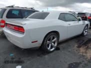 ✅ 2013 Dodge Challenger R/T Classic • VIN: 2C3CDYBTXDH528223 • Lot: 43759702. Wystawiony na IAAI z przebiegiem 203 806 mil. Bezpłatny archiwum sprzedaży aukcyjnych z USA i szczegółowy raport historii pojazdu na DreamBid. Zdjęcie 6.