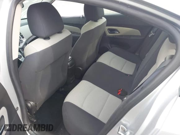 ✅ 2016 Chevrolet Cruze LS • VIN: 1G1PB5SH0G7204753 • Lot: 42186300. Listed on IAAI with 132,006 mi. Free auction sales archive from the USA and detailed vehicle history report at DreamBid. Image 8.