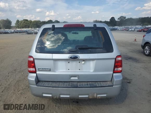 ✅ 2012 Ford Escape XLS • VIN: 1FMCU0C75CKA35597 • Lot: 86604185. Listed on Copart with 267,192 mi. Free auction sales archive from the USA and detailed vehicle history report at DreamBid. Image 6.