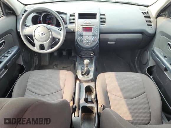 ✅ 2011 Kia Soul • VIN: KNDJT2A12B7289150 • Лот: 69746085. Опубликован ранее на Copart с пробегом 83 372 миль. Бесплатный доступ к архиву аукционных продаж из США и подробный отчёт об истории автомобиля на DreamBid. Изображение 8.