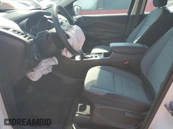 ✅ 2018 Ford Escape S • VIN: 1FMCU0F79JUC07742 • Лот: 67199553. Опубликован ранее на Copart с пробегом 102 494 миль. Бесплатный доступ к архиву аукционных продаж из США и подробный отчёт об истории автомобиля на DreamBid. Изображение 7.