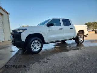 ✅ 2023 Chevrolet Colorado 2WD Work Truck • VIN: 1GCGSBEC0P1174467 • Lot: 92421845. Wystawiony na Copart z przebiegiem 21 597 mil. Bezpłatny archiwum sprzedaży aukcyjnych z USA i szczegółowy raport historii pojazdu na DreamBid. Zdjęcie 1.
