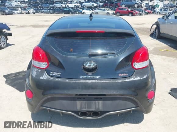 2016 Hyundai Veloster Turbo z VIN KMHTC6AE5GU281597, wystawiony jako IAAI lot #42006038 z przebiegiem 77 642 mil mil oraz . Historia ofert i sprzedaży dostępna na DreamBid. Obrazek 17.