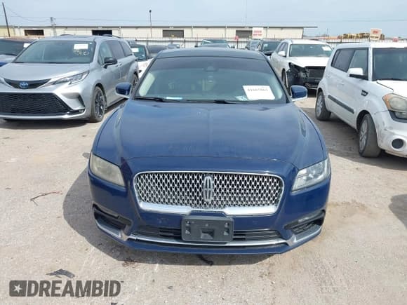 ✅ 2018 Lincoln Continental Reserve • VIN: 1LN6L9NP3J5614469 • Lot: 41665861. Listed on IAAI with 67,230 mi. Free auction sales archive from the USA and detailed vehicle history report at DreamBid. Image 12.