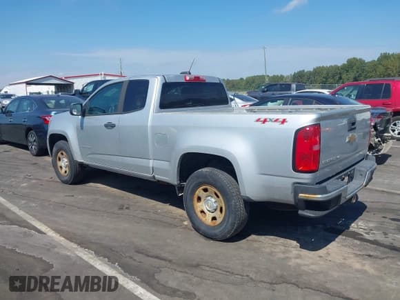 ✅ 2017 Chevrolet Colorado 4WD WT • VIN: 1GCHTBEN0H1246840 • Lot: 43284060. Wystawiony na IAAI z przebiegiem 99 919 mil. Bezpłatny archiwum sprzedaży aukcyjnych z USA i szczegółowy raport historii pojazdu na DreamBid. Zdjęcie 3.