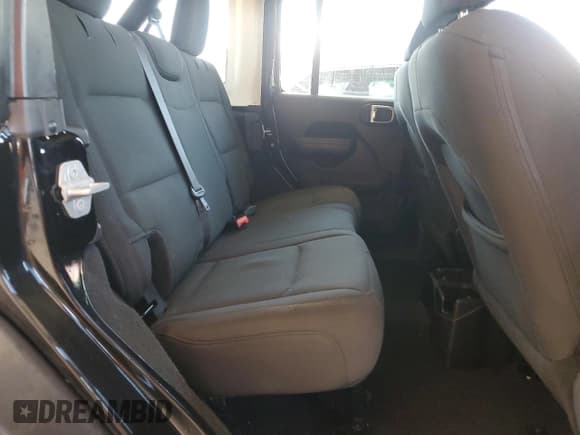 ✅ 2019 Jeep Wrangler Unlimited Sport S • VIN: 1C4HJXDN0KW537529 • Lot: 89674665. Listed on Copart with 107,102 mi. Free auction sales archive from the USA and detailed vehicle history report at DreamBid. Image 11.