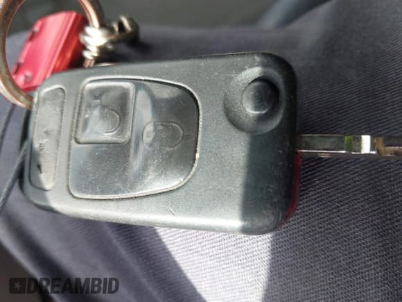 ✅ 2015 Mercedes-Benz Sprinter Passenger • VIN: WDZPE7DC1FP111850 • Lot: 41920037. Wystawiony na IAAI z przebiegiem 127 121 mil. Bezpłatny archiwum sprzedaży aukcyjnych z USA i szczegółowy raport historii pojazdu na DreamBid. Zdjęcie 11.